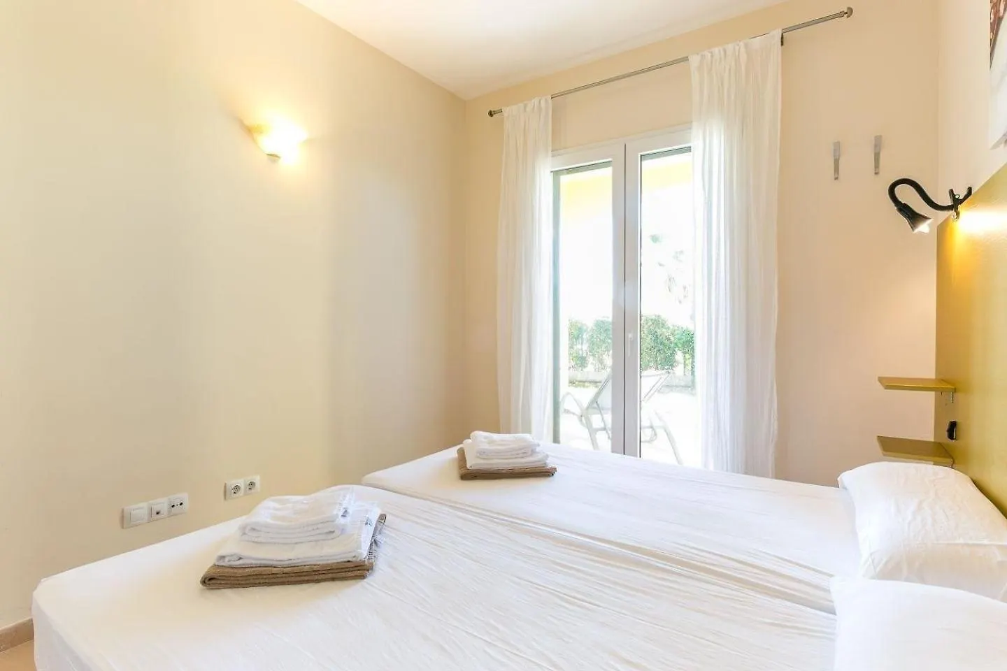Strandnahes, Modernes Reihenhaus Mit Pool Sa Rapita